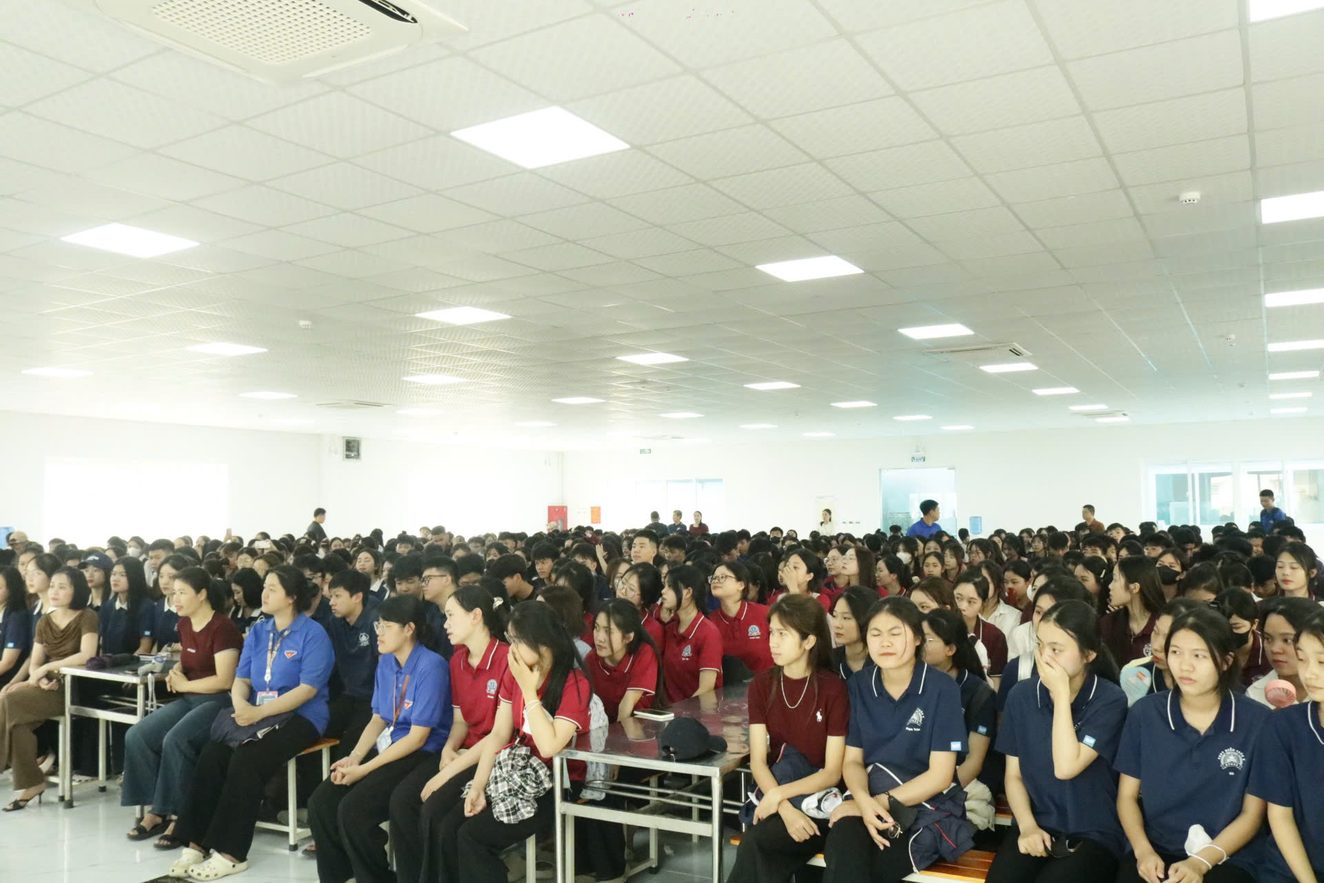 HOẠT ĐỘNG TRẢI NGHIỆM HƯỚNG NGHIỆP: KẾT NỐI NHÀ TRƯỜNG VÀ  DOANH NGHIỆP ĐỊA PHƯƠNG 